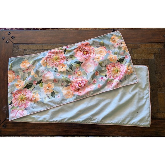 Nicole Miller Watercolor Embellished Roses Spring Florals 72" Table Runner - Picture 3 of 11